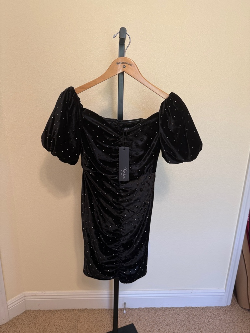 Parker Black 
Black 🌹Velvet Puff-Sleeve Ruched Dress